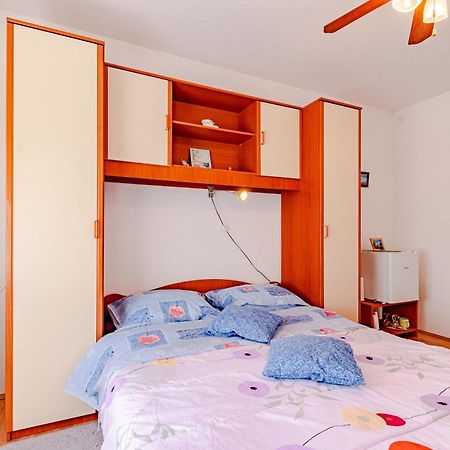 Apartments And Rooms With Parking Space Mali Ston Kamer foto