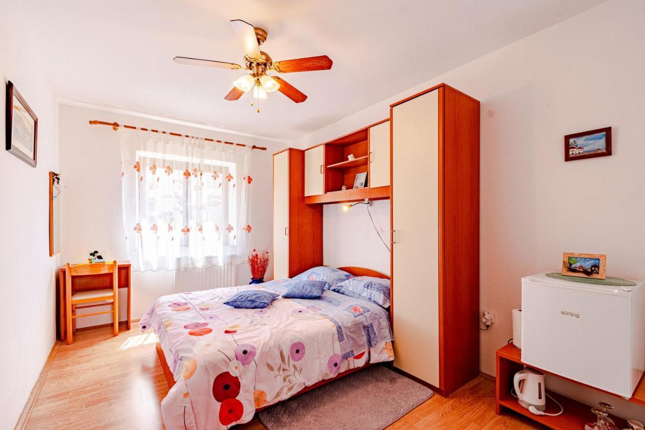 Apartments And Rooms With Parking Space Mali Ston Buitenkant foto